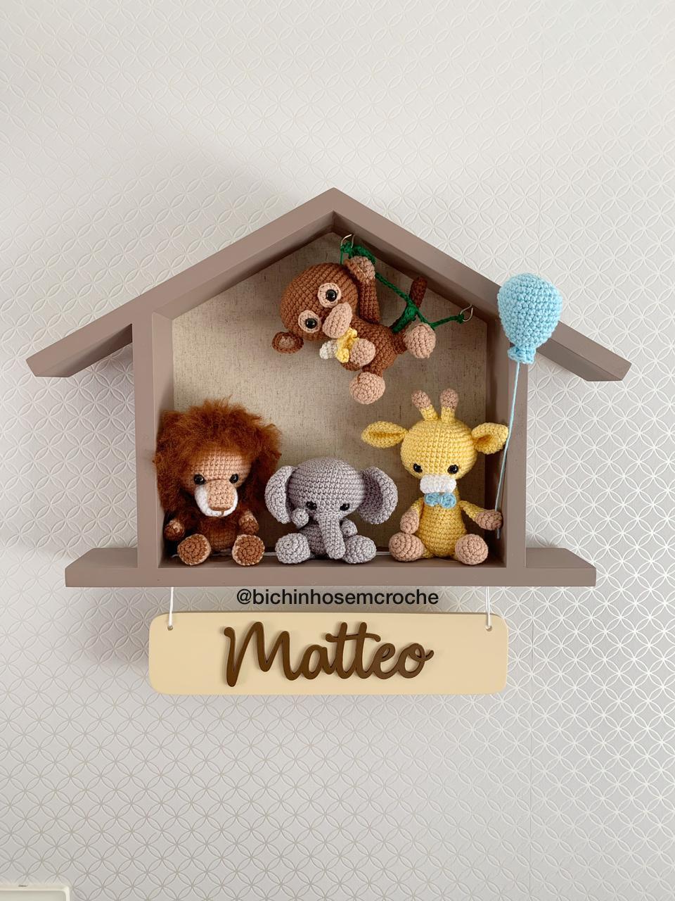 Porta Maternidade Safari Amigurum Matteo - Raiane Barros