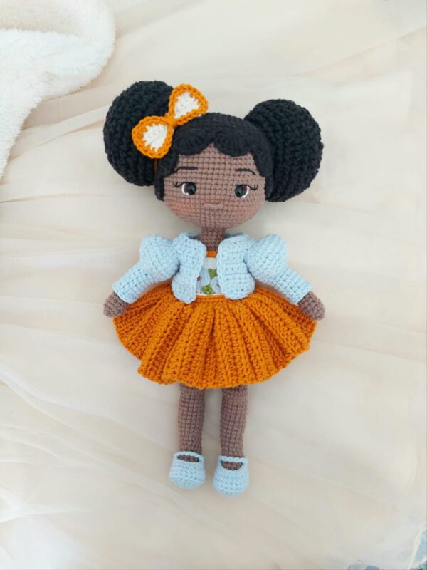 Boneca Zoe Amigurumi Capa - Rosi Barros-6